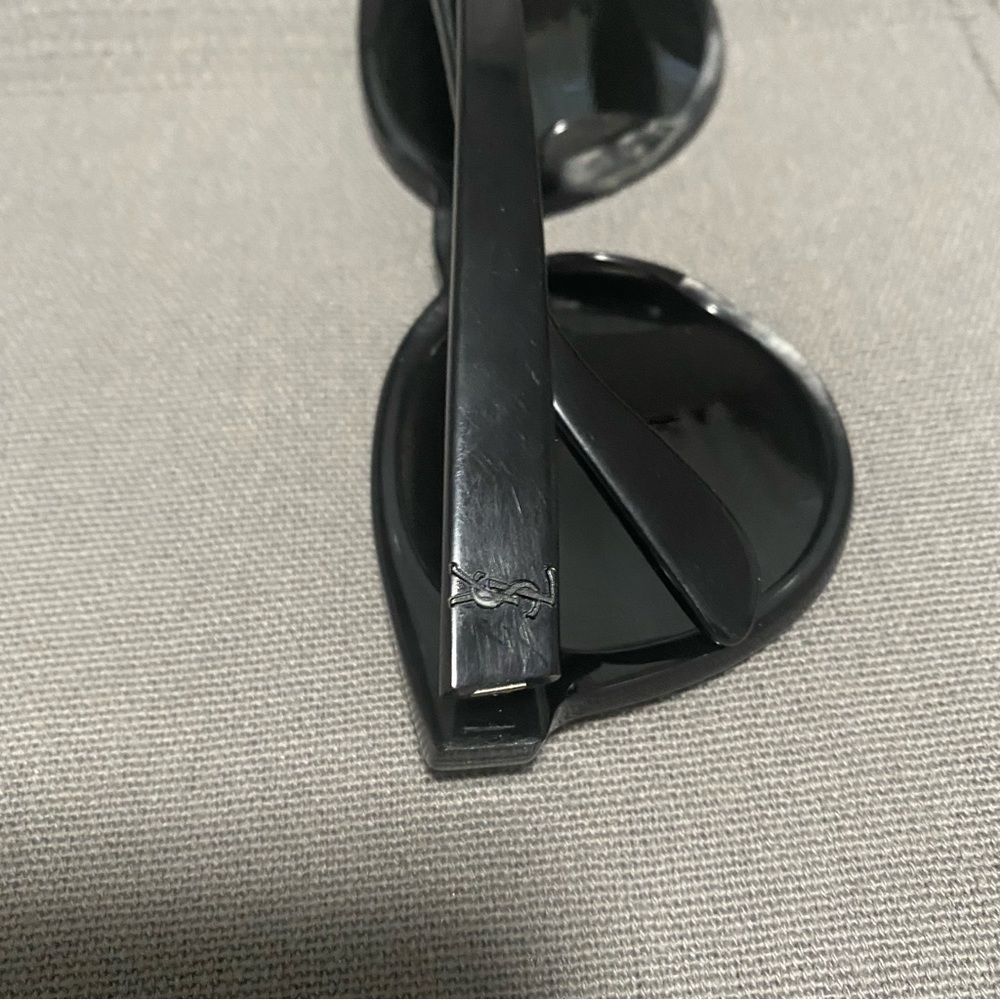 Saint Laurent Sunglasses *DAMAGED” - Picture 8 of 9